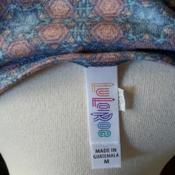 NWT LuLaRoe Clssic T Medium - Picture 7 of 7